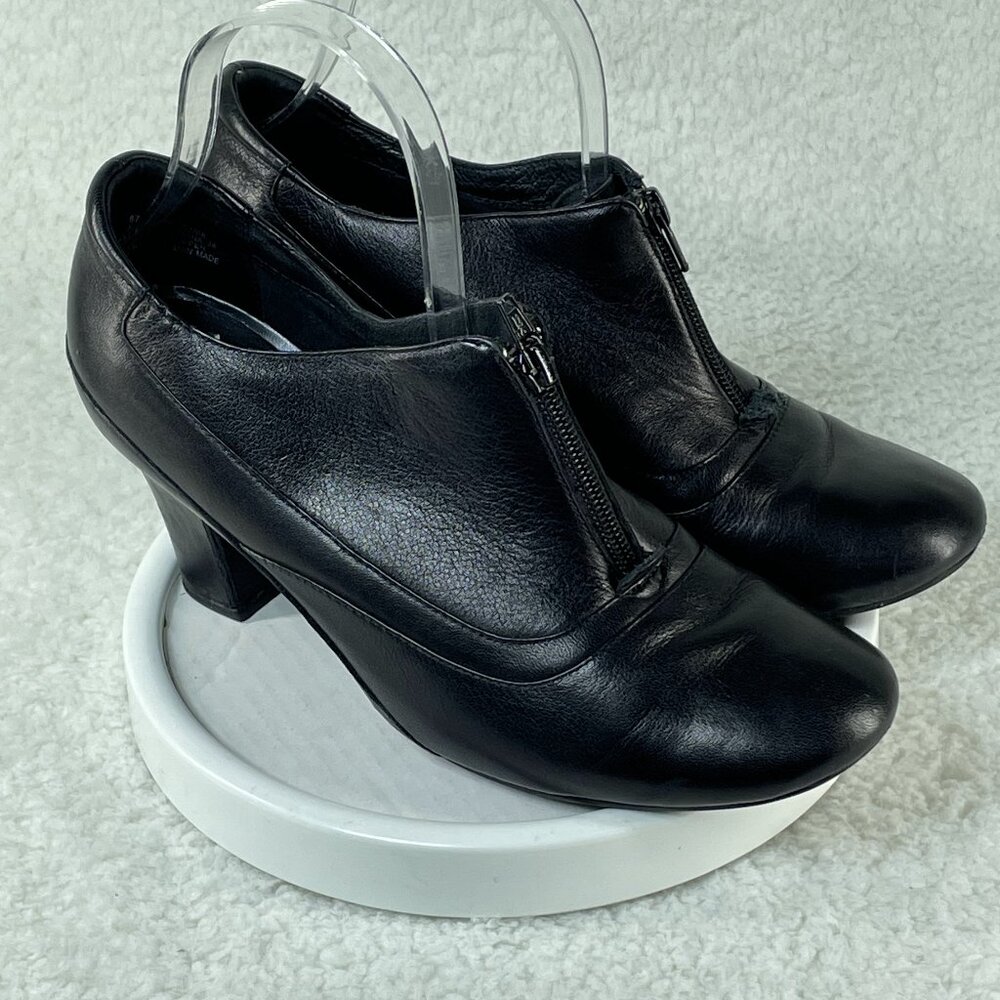 Clarks Artisan Booties Womens US Sz 9M Black 87481 Leather Block Ankle Zipper
